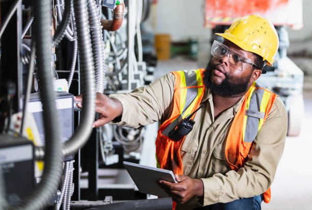 Best Emergency Electrical Repair  in Detroit, MI
